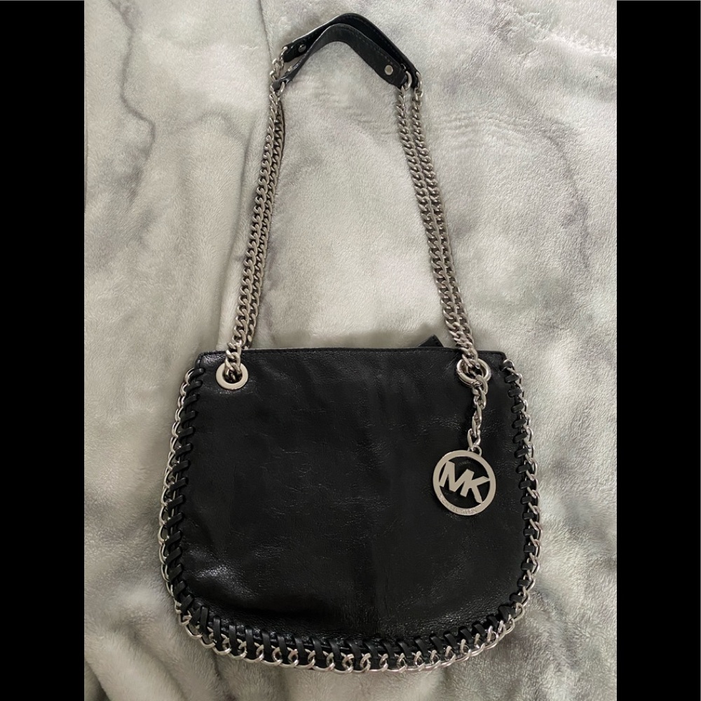 Michael Kors Black Leather Chain Mini Bag🖤🖤🖤🖤